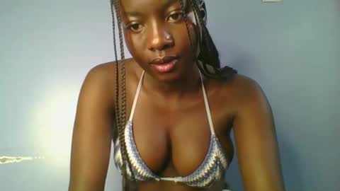 cutie_choco online show from January 10, 2026, 10:28 am