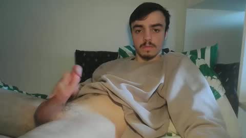 Snapshot of cutie_garlix chatting on April 7, 2026, 11:21 am cutie garlix online show from April 7, 2026, 11:21 am