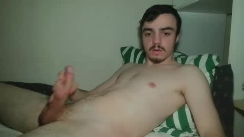 Snapshot of cutie_garlix chatting on April 14, 2026, 9:32 pm cutie garlix online show from April 14, 2026, 9:32 pm