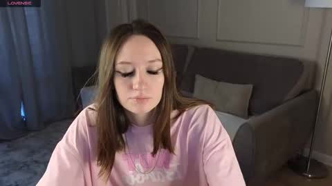 Snapshot of cutie_naughty_girl chatting on September 20, 2025, 9:10 am Kate online show from September 20, 2025, 9:10 am