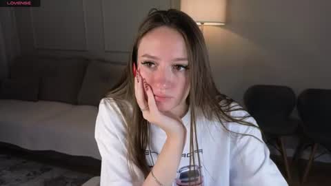 Snapshot of cutie_naughty_girl chatting on June 21, 2026, 8:17 am Kate online show from June 21, 2026, 8:17 am