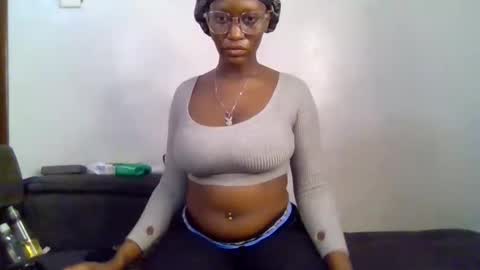 Snapshot of cutie_pumpkin_ chatting on March 9, 2026, 8:18 am CUTIE online show from March 9, 2026, 8:18 am