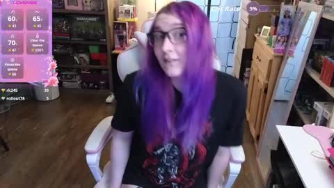 Cutie Velvette online show from March 27, 2026, 4:07 pm