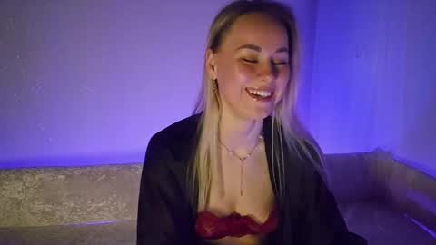 cutie_xoxo_ online show from March 24, 2026, 9:09 pm