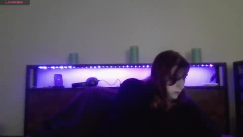 Mio  online show from March 6, 2025, 3:24 pm