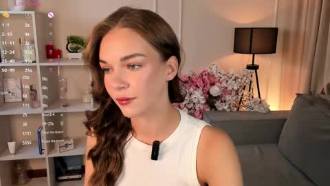 Cwen online show from September 12, 2025, 7:14 pm