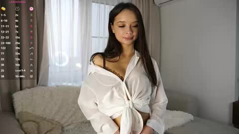 Cwen online show from November 17, 2025, 7:14 am