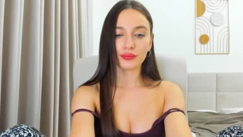 Eva online show from December 1, 2024, 10:21 pm