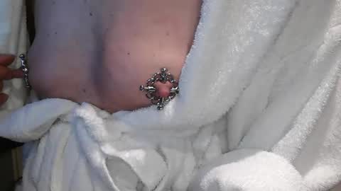 John online show from November 11, 2025, 7:36 pm