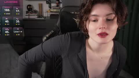 Helen Blossom online show from May 29, 2026, 2:37 pm