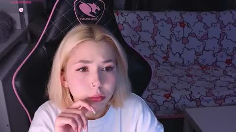 Snapshot of cybersmiling chatting on September 8, 2025, 9:58 pm Jane online show from September 8, 2025, 9:58 pm