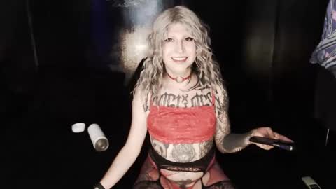 Nikki online show from April 22, 2026, 1:19 am