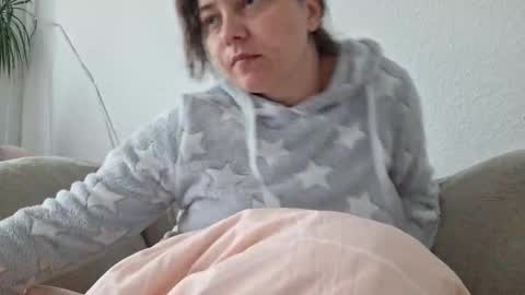 Cyndee Winter online show from October 4, 2025, 11:52 am