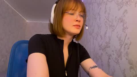 Snapshot of cyndidonnelly chatting on April 15, 2026, 3:13 am Sidny online show from April 15, 2026, 3:13 am