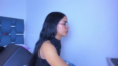 cyndycranforsquirt online show from May 2, 2026, 6:57 pm