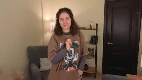 Snapshot of cynthia_myers chatting on October 16, 2025, 1:12 pm Lola online show from October 16, 2025, 1:12 pm