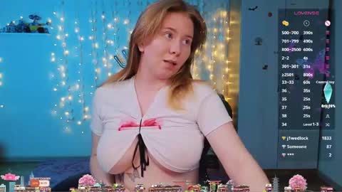 Snapshot of d0nna_ chatting on April 22, 2026, 11:06 pm Donna online show from April 22, 2026, 11:06 pm