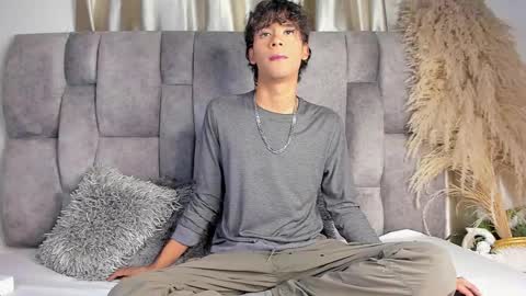 Darked online show from November 5, 2025, 4:12 am