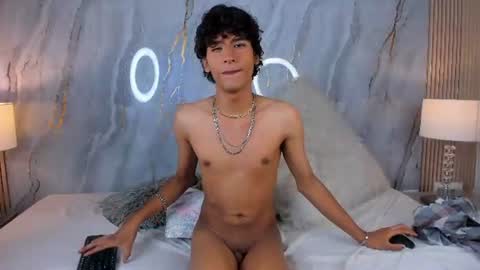 Snapshot of d3rke_666 chatting on June 23, 2026, 6:33 am Darked online show from June 23, 2026, 6:33 am