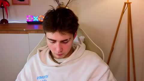 Snapshot of d3s_dn chatting on February 4, 2026, 4:18 am Diss online show from February 4, 2026, 4:18 am