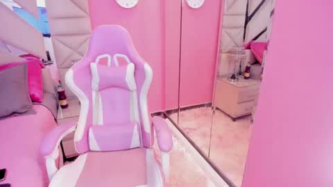 daafne_hill online show from September 29, 2025, 7:51 pm