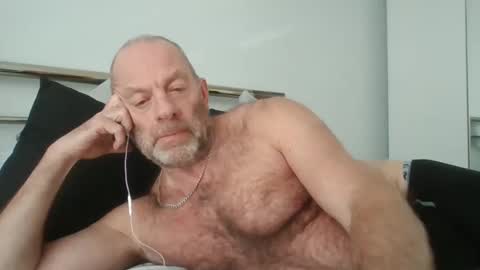 Snapshot of dab2912 chatting on February 14, 2026, 2:03 pm dab2912 online show from February 14, 2026, 2:03 pm