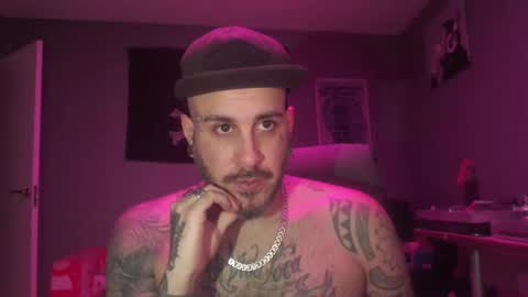 Snapshot of dabirdfree chatting on February 3, 2025, 6:45 am Destroyer online show from February 3, 2025, 6:45 am