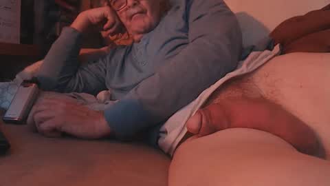 daddiesmonstercock online show from February 9, 2025, 6:47 pm