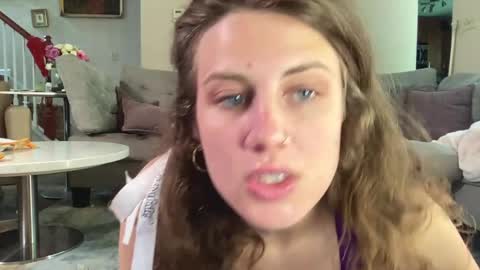Belle  Email daddydaycarecb  online show from April 26, 2026, 4:59 pm