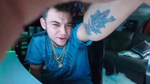 Snapshot of daddycane6911 chatting on March 4, 2025, 6:39 pm daddycane6911 online show from March 4, 2025, 6:39 pm