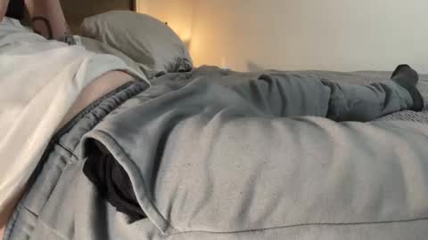 Snapshot of daddycock211987 chatting on February 1, 2025, 1:34 am DaddyCock211987 online show from February 1, 2025, 1:34 am