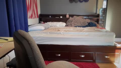 Snapshot of daddygmoney6969 chatting on January 22, 2025, 5:17 pm daddygmoney6969 online show from January 22, 2025, 5:17 pm