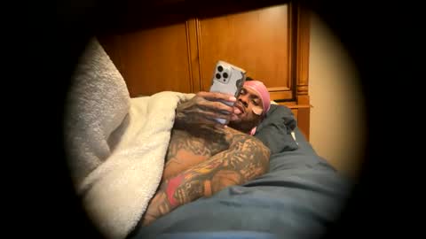 sexy tatted king bbc online show from May 5, 2026, 7:38 am