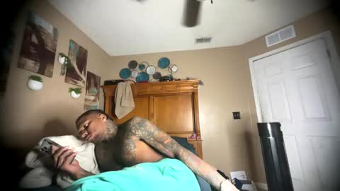 sexy tatted king bbc online show from May 8, 2026, 3:12 am