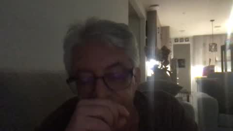 Snapshot of daddymike92883_1 chatting on March 5, 2025, 8:43 am daddymike92883_1 online show from March 5, 2025, 8:43 am