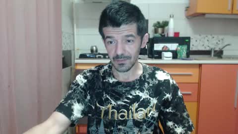 daddynextdoor86 online show from December 18, 2025, 5:35 am