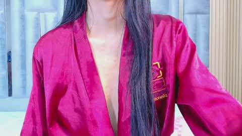 Antonella  online show from April 4, 2026, 8:23 am