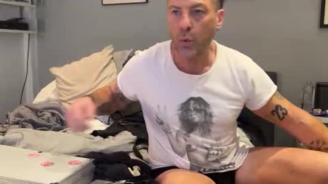 daddyswede23 online show from April 10, 2026, 9:30 pm