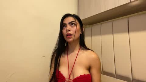 Snapshot of daddysweeeetbody chatting on October 25, 2025, 12:40 am Sophie online show from October 25, 2025, 12:40 am