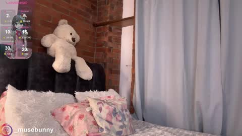 Sophie online show from April 3, 2026, 3:37 am