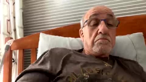 daddyweis online show from April 10, 2026, 3:34 am