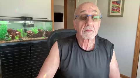 daddyweis online show from April 12, 2026, 2:11 pm
