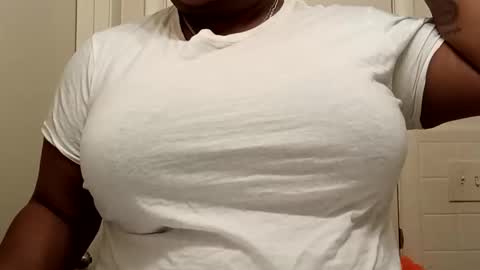 Snapshot of dadeesqtpieluvsu chatting on January 13, 2026, 8:14 pm DadeesQTPie online show from January 13, 2026, 8:14 pm