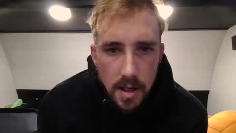 Snapshot of dadgoeswild chatting on December 20, 2024, 3:47 am DadGoesWild online show from December 20, 2024, 3:47 am