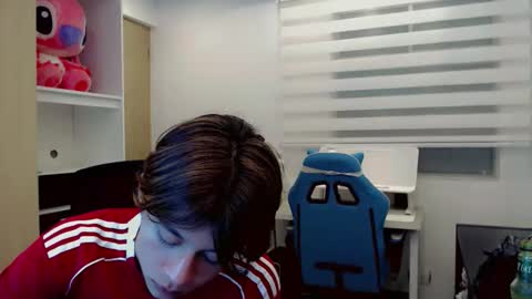 Snapshot of dae_lune chatting on February 14, 2026, 1:24 am dae_lune online show from February 14, 2026, 1:24 am