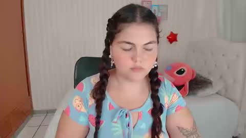 Snapshot of daeneryslove_doll chatting on September 10, 2025, 3:50 am daeneryslove_doll online show from September 10, 2025, 3:50 am