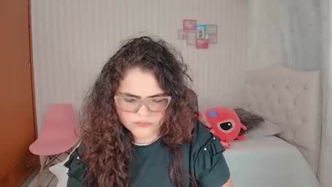 Snapshot of daeneryslove_doll chatting on September 14, 2025, 11:59 pm daeneryslove_doll online show from September 14, 2025, 11:59 pm