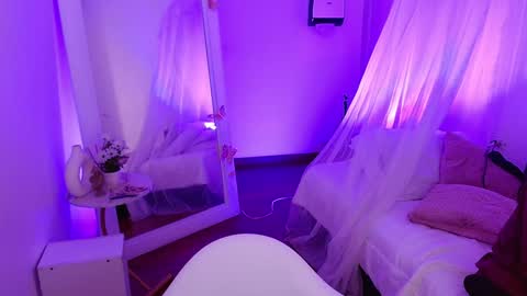 Snapshot of dafne_bss chatting on December 13, 2024, 11:02 am dafne_bss online show from December 13, 2024, 11:02 am