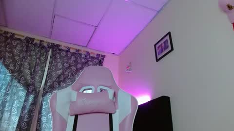 Snapshot of dafne_hot77 chatting on September 30, 2025, 9:31 pm dafne_hot77 online show from September 30, 2025, 9:31 pm