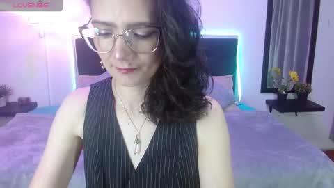 Snapshot of dafne_xx_ chatting on October 17, 2025, 1:35 pm dafne_xx_ online show from October 17, 2025, 1:35 pm